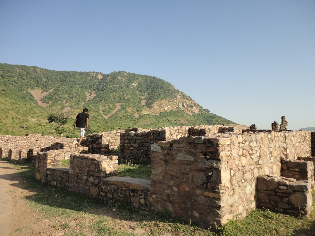 The market place of Bhangarh. 