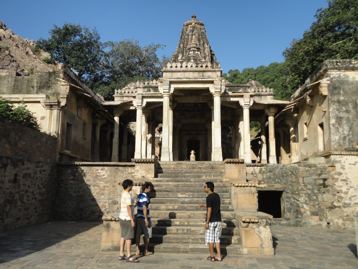 The temple inside the Bhangarh Fort